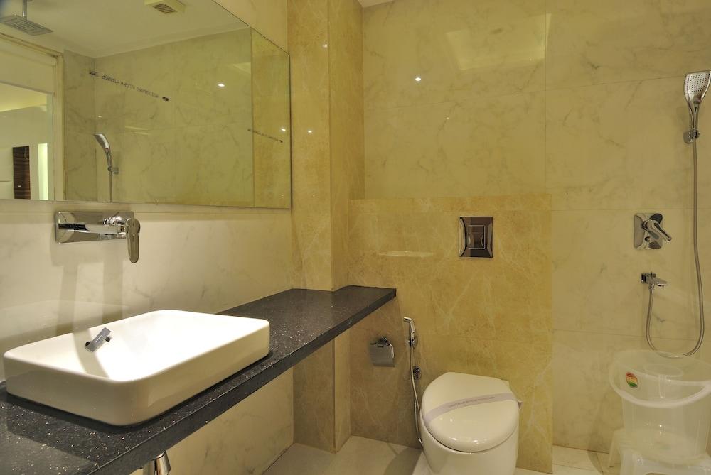 Aman Continental - 2Mins From Railway Station And 5 Mins From Metro Hotel New Delhi Ngoại thất bức ảnh