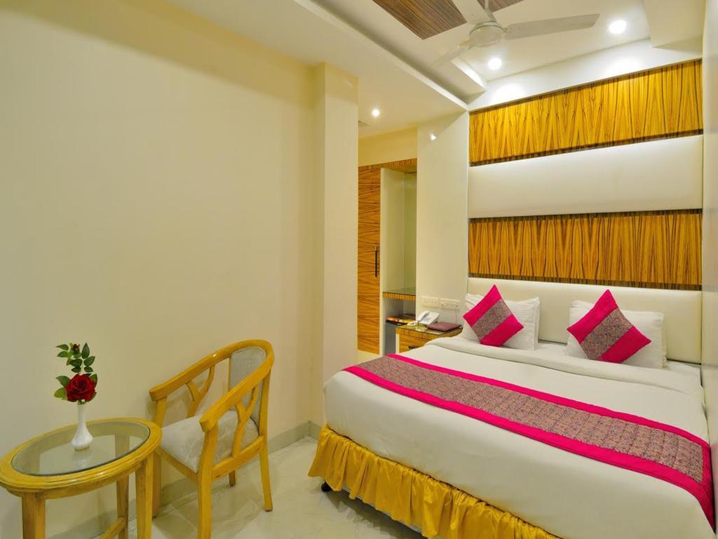 Aman Continental - 2Mins From Railway Station And 5 Mins From Metro Hotel New Delhi Ngoại thất bức ảnh