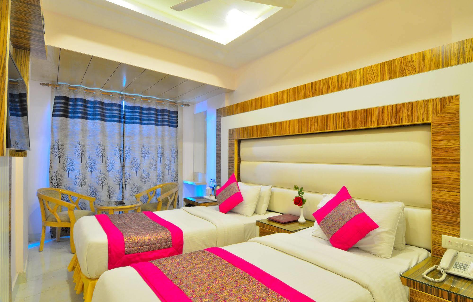 Aman Continental - 2Mins From Railway Station And 5 Mins From Metro Hotel New Delhi Ngoại thất bức ảnh